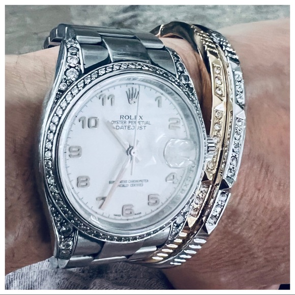 abulous Parisian Studded Diamonds Love Bangle Bracelet - Picture 2 of 5